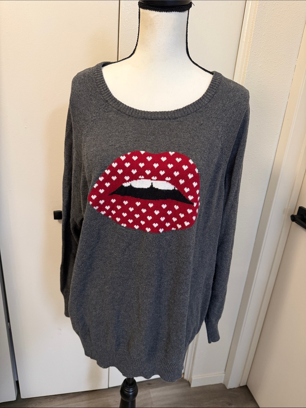 torrid Gray Scoopneck Sweater with Red Heart Lip Graphic